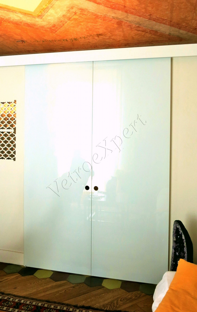 Porta scorrevole stainata bianca Roma VetroeXpert Porte in vetro su misura e Pareti divisorie 1