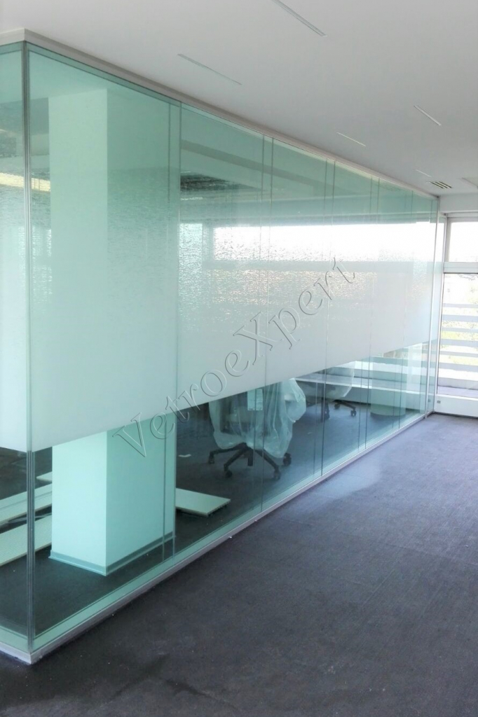 Pareti a vetro con pellicole Roma VetroeXpert Pellicole per vetri Sicurezza Termica Protezione solare Estetica